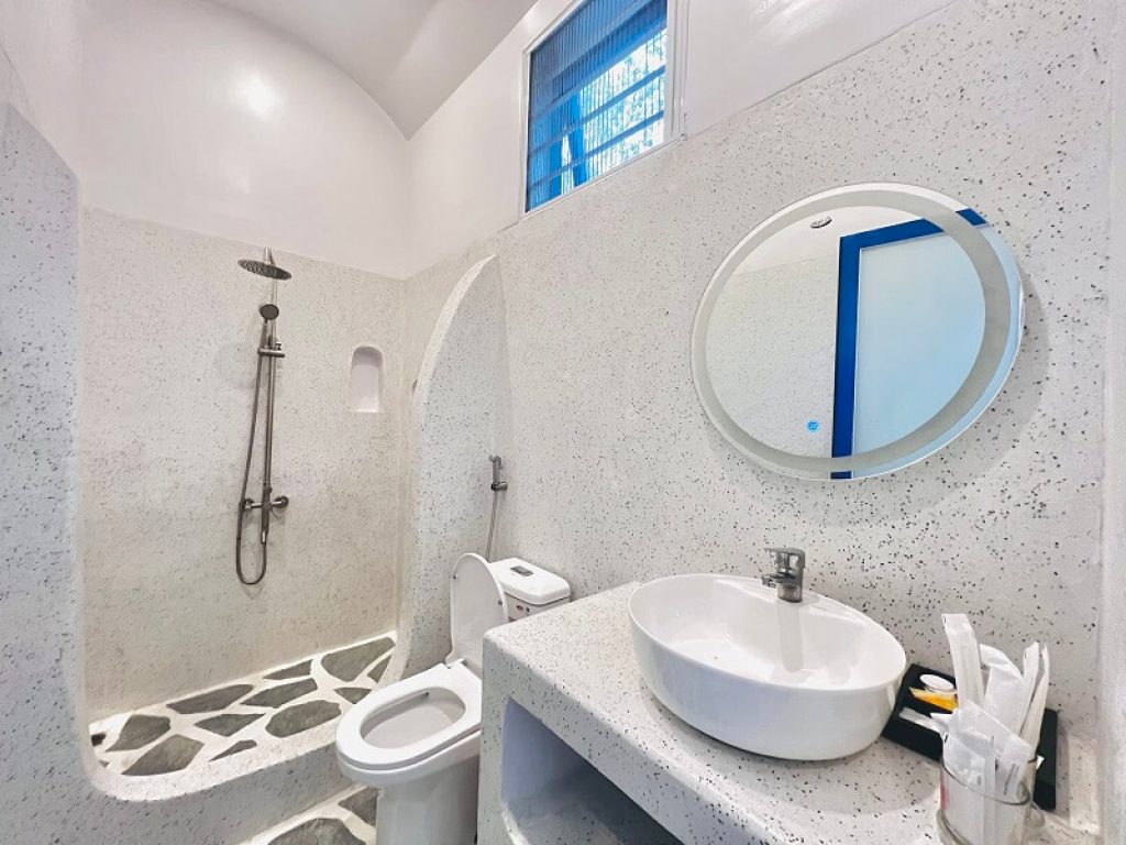 khách sạn villa gần sân bay cam ranh