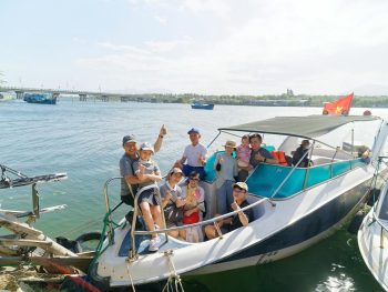 tour cano ngắm hoàng hôn đầm thủy triều