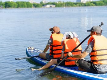 chèo sup đầm thủy triều cam lâm