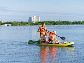 chèo sup khám phá rừng đước cam lâm