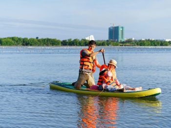 chèo sup khám phá rừng đước cam lâm