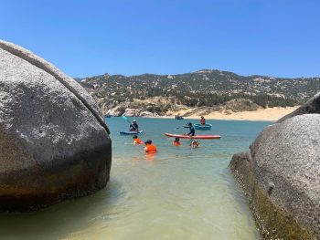 khách trải nghiệm lặn bắt nhum ở mũi dinh