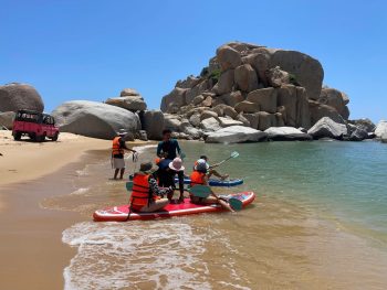 chèo sup tắm biển ở bãi tràng mũi dinh