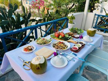 view ăn trong tour vịnh cam ranh