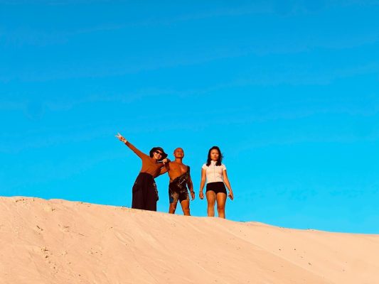 đồi cát trắng ở đầm thủy triều cam ranh